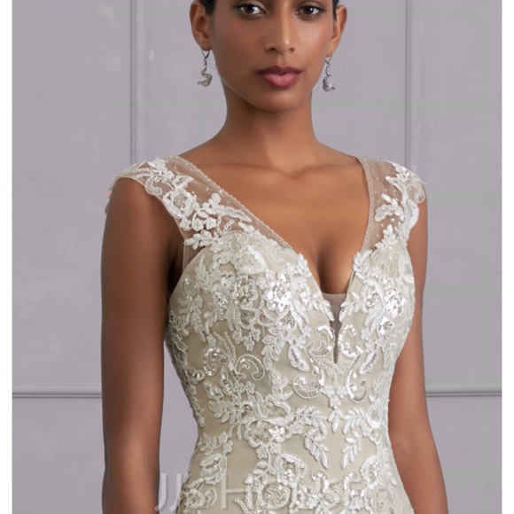 Beautiful Never Worn JJs House wedding Dress. Size 12. - Picture 3 of 9